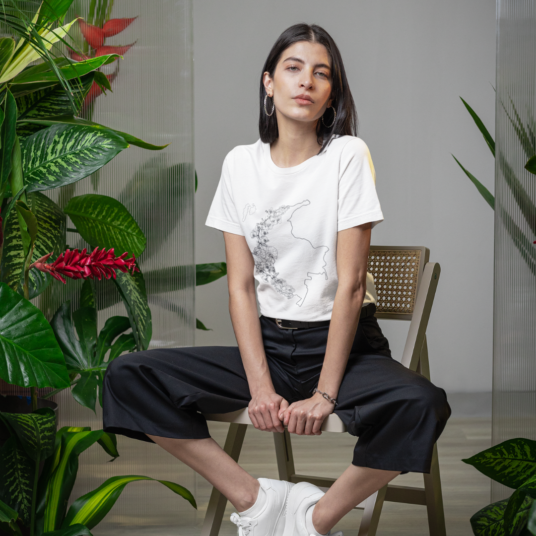 Camiseta Blanca Colombia en Flor Orquideas